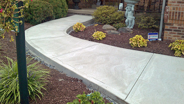 new concrete sidewalk